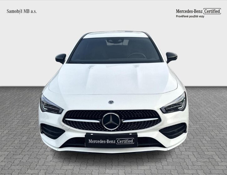 Mercedes-Benz CLA 8