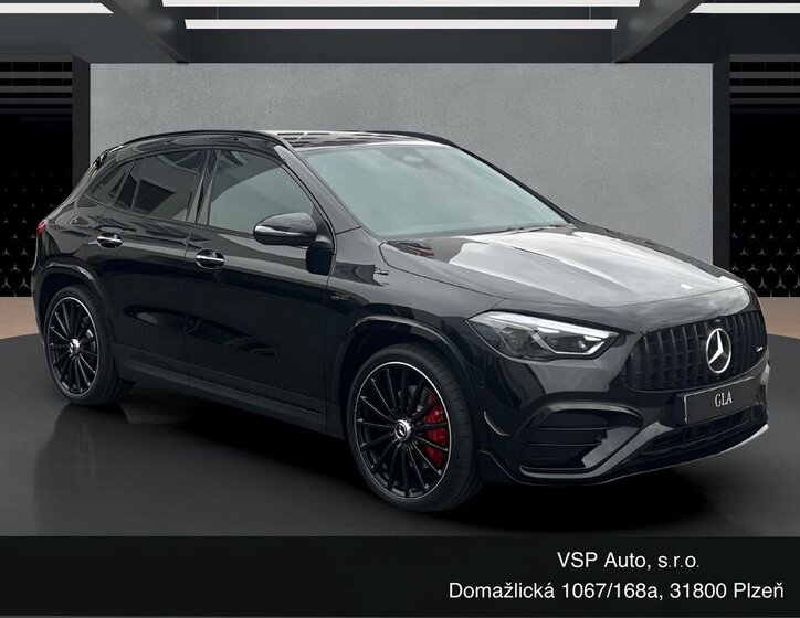 Mercedes-Benz GLA SUV / Terénní 2,0 l 235 kw
