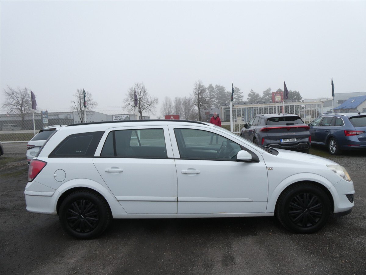 Opel Astra Kombi 1,7 l 74 kw