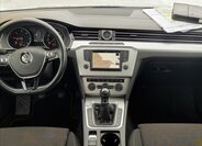 Volkswagen Passat Kombi 1,6 l 88 kw