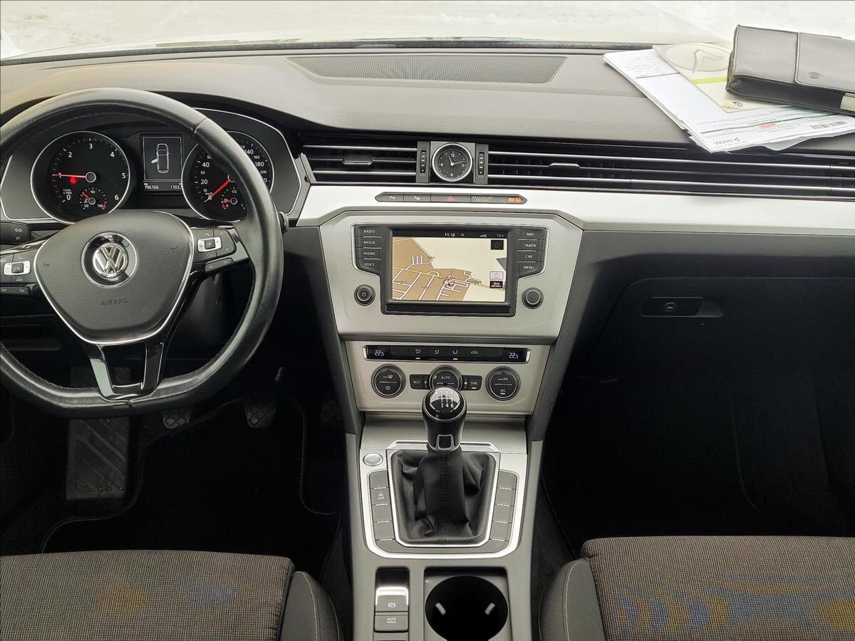 Volkswagen Passat Kombi 1,6 l 88 kw