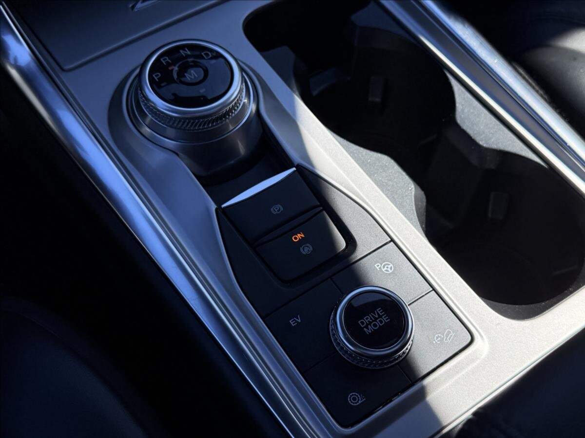 Ford Explorer SUV / Terénní 3,0 l 336 kw