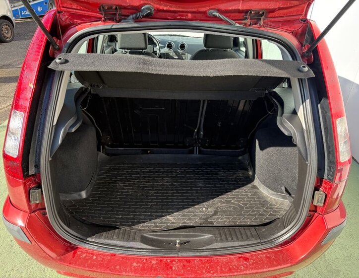 Ford Fusion Hatchback 1,4 l 59 kw