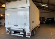 Volkswagen Crafter Skříň 2,5 l 120 kw