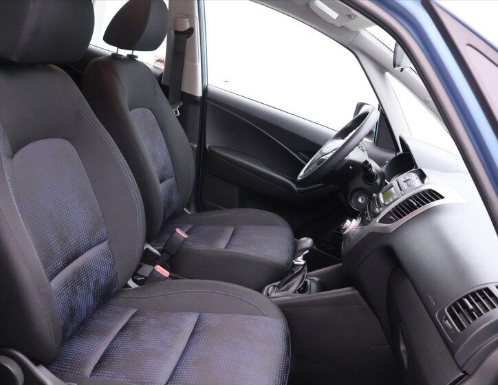 Hyundai ix20 MPV 1,4 l 66 kw