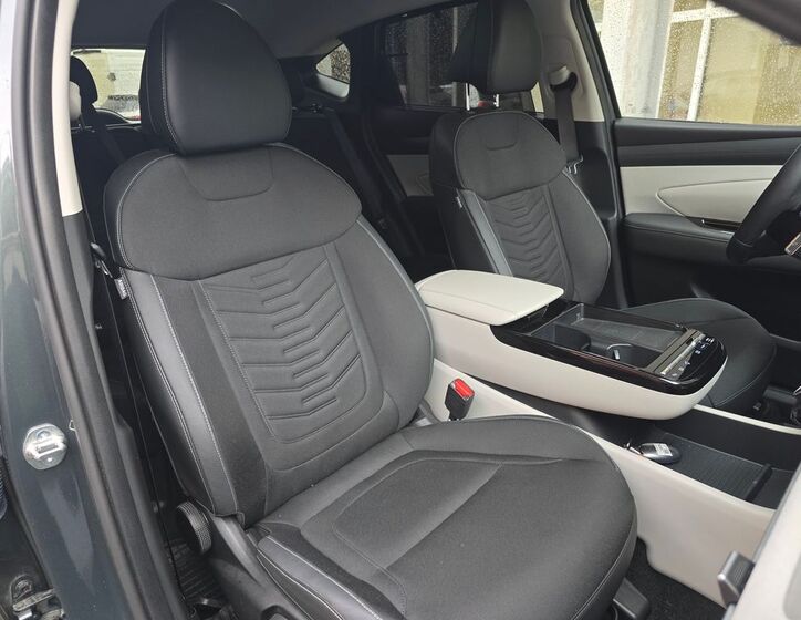 Hyundai Tucson SUV 1,6 l 176 kw