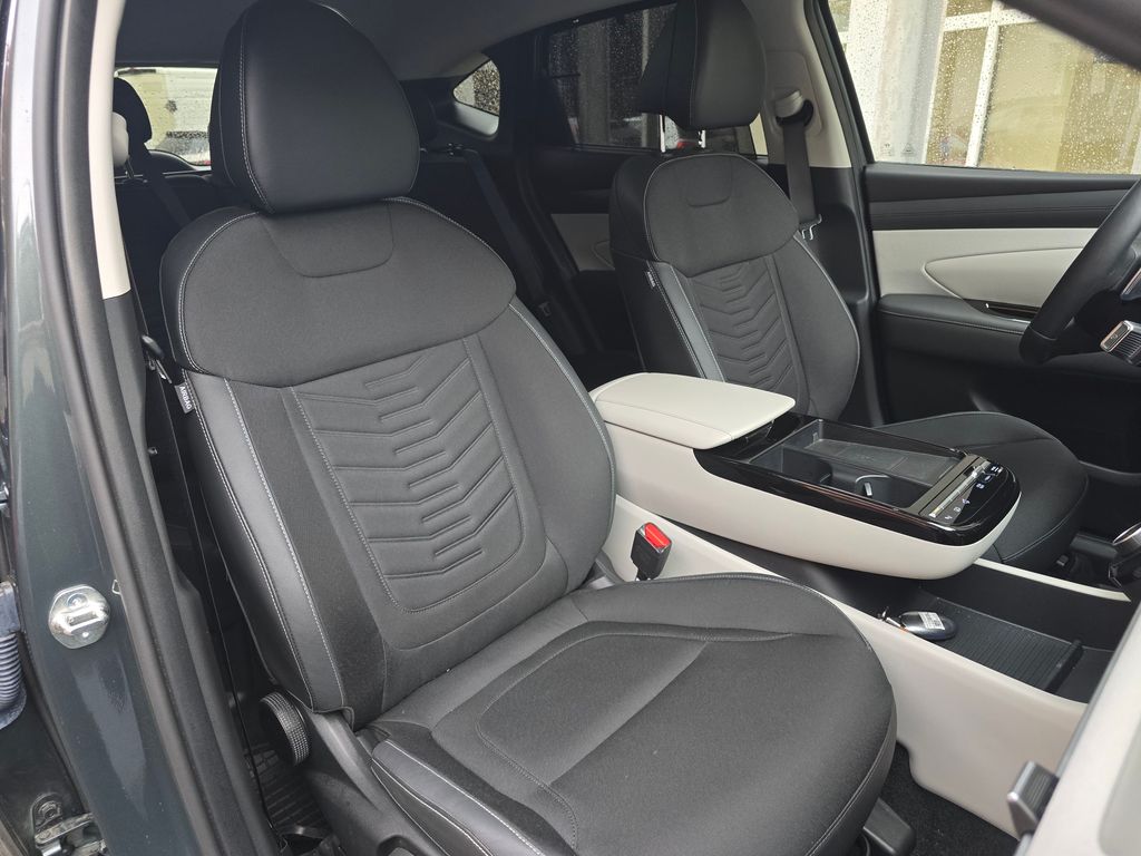 Hyundai Tucson SUV 1,6 l 176 kw