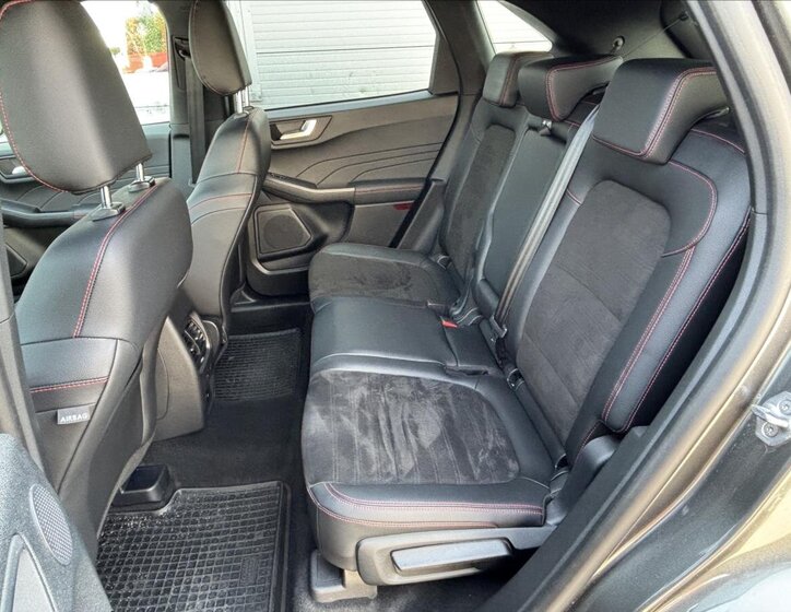 Ford Kuga SUV 2,0 l 88 kw