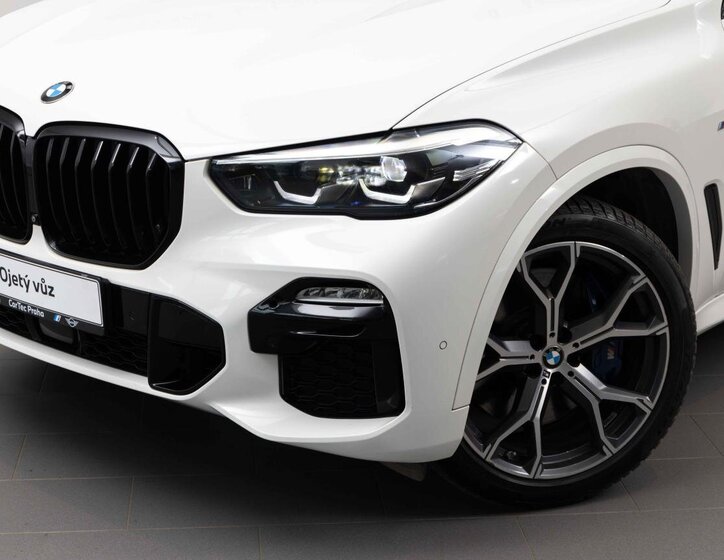 BMW X5 SUV 3,0 l 195 kw