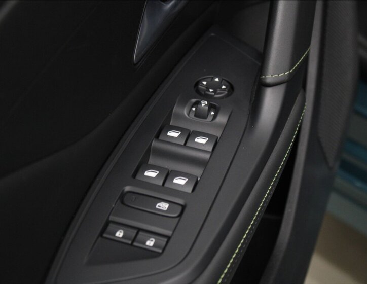 Peugeot 308 Kombi 1,2 l 96 kw