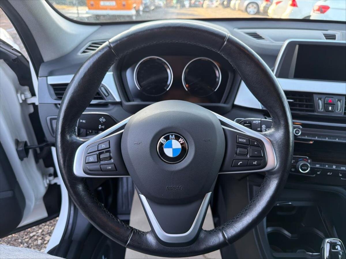 BMW X1 Kombi 2,0 l 141 kw