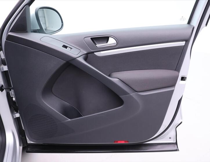 Volkswagen Tiguan 13