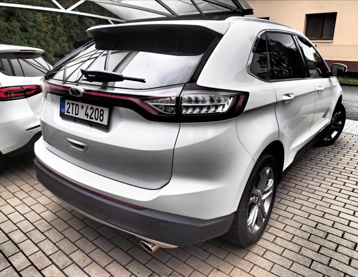 Ford Edge 4