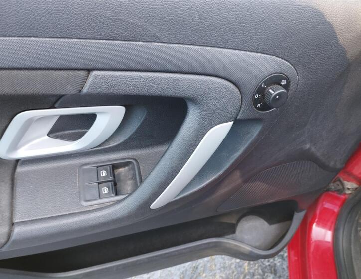 Škoda Roomster 13