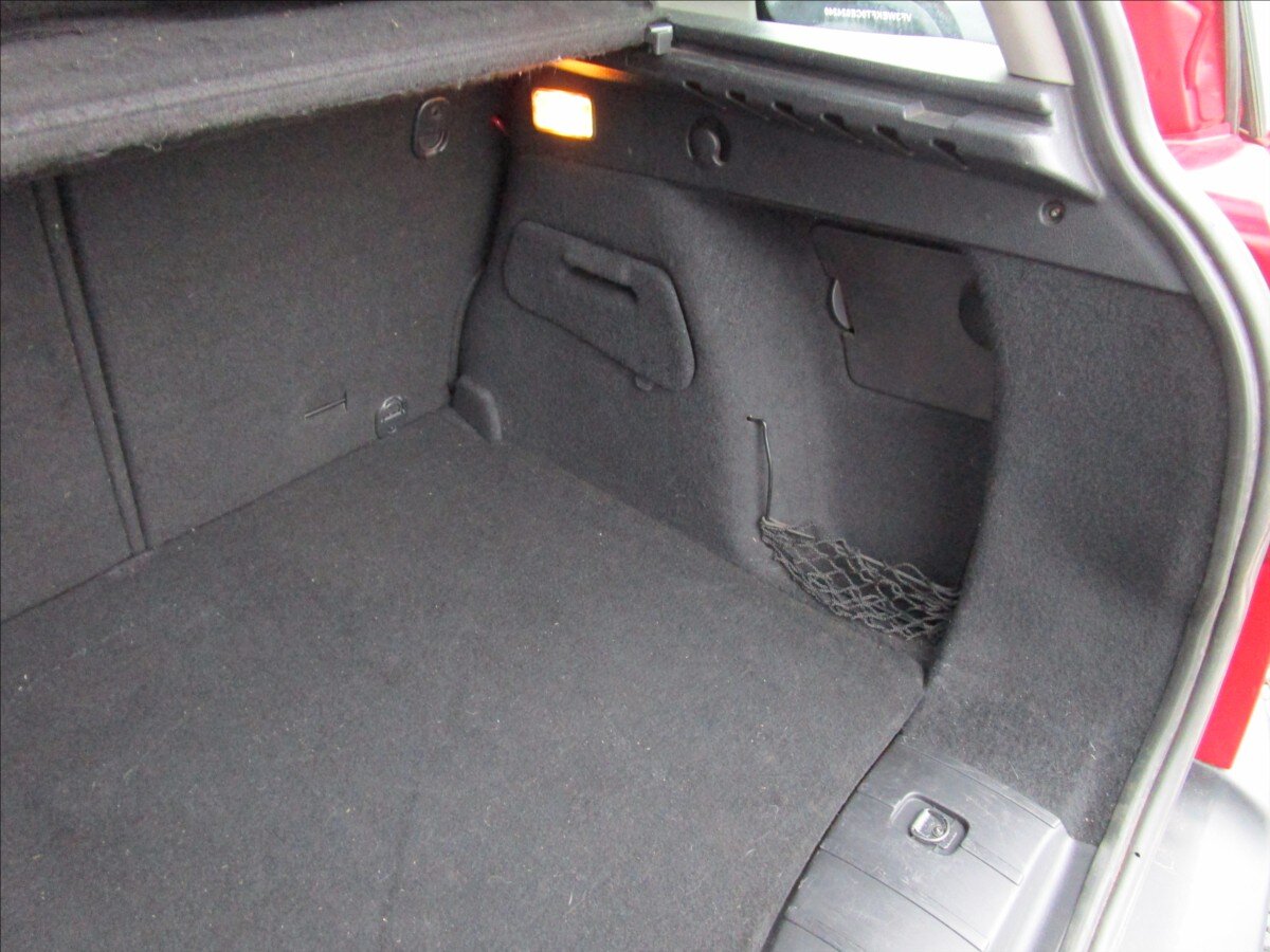 Peugeot 207 Kombi 1,4 l 54 kw