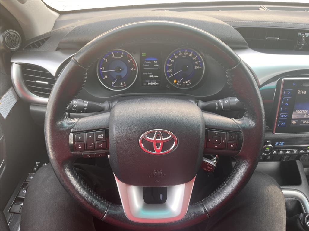 Toyota Hilux Pick-up 2,4 l 110 kw