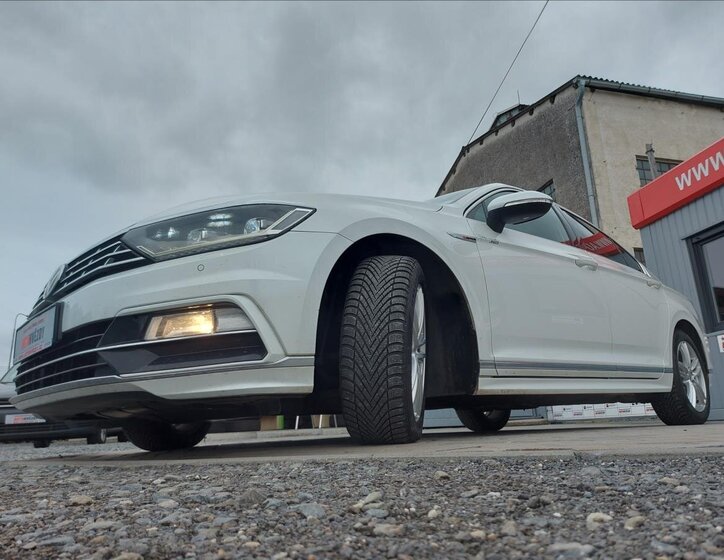 Volkswagen Passat 50