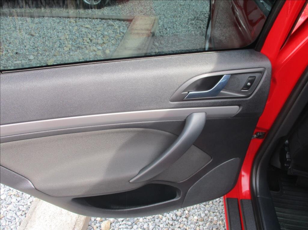 Škoda Octavia Sedan / Limuzína 1,6 l 75 kw