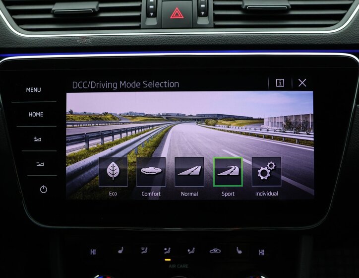 Škoda Superb Liftback 2,0 l 140 kw