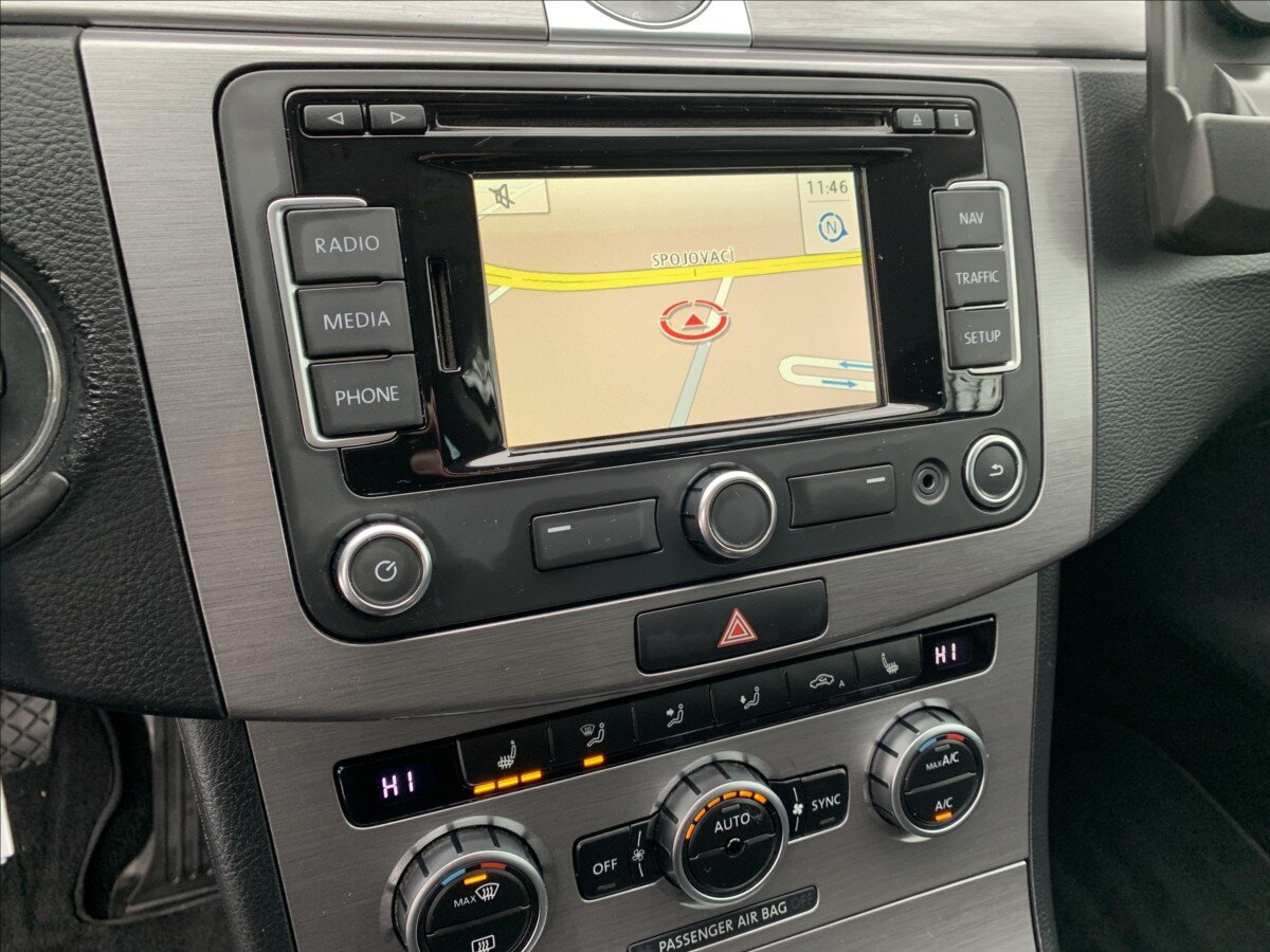 Volkswagen Passat Kombi 2,0 l 103 kw