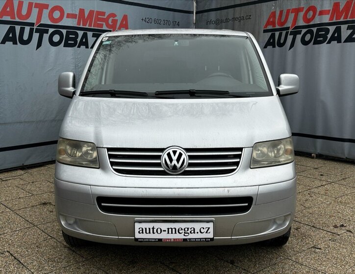 Volkswagen Caravelle 2