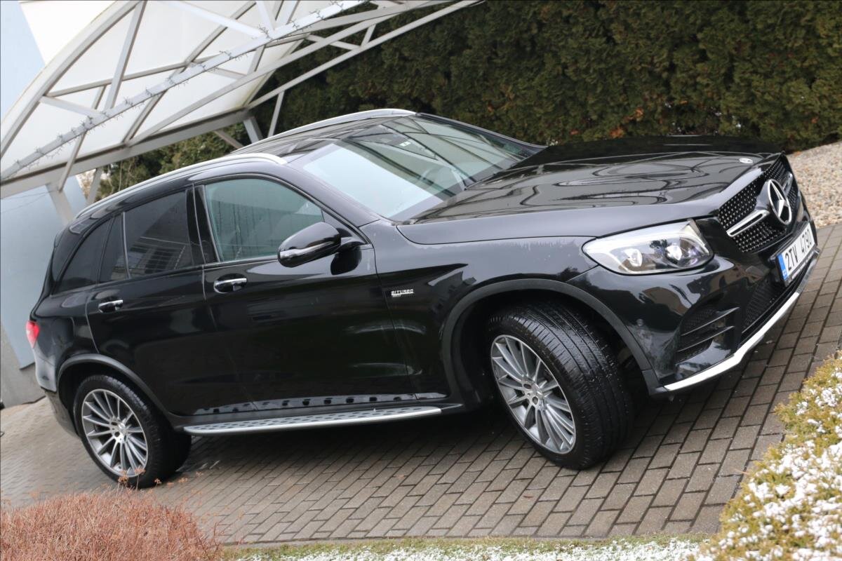 Mercedes-Benz GLC SUV 3,0 l 270 kw