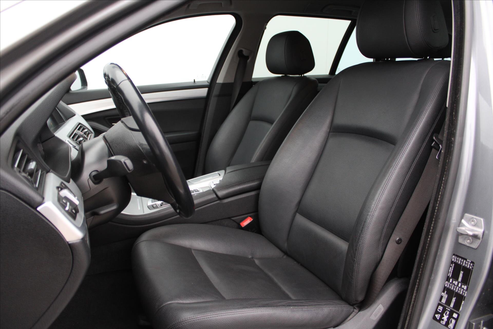 BMW Řada 5 Kombi 2,0 l 140 kw