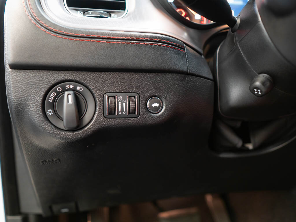 Dodge Charger Sedan 6,4 l 362 kw