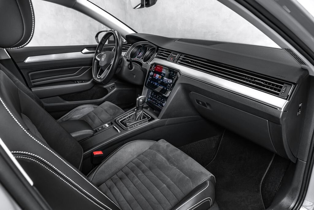 Volkswagen Passat Sedan 1,5 l 110 kw