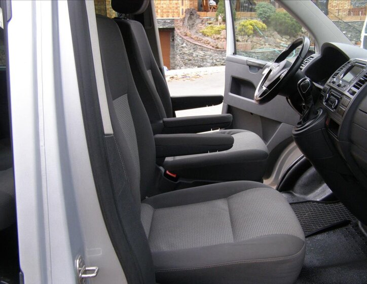 Volkswagen Caravelle MPV 2,0 l 103 kw