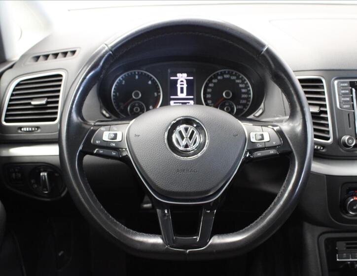 Volkswagen Sharan 17