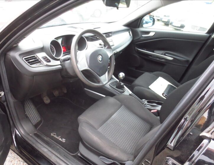 Alfa Romeo Giulietta 17