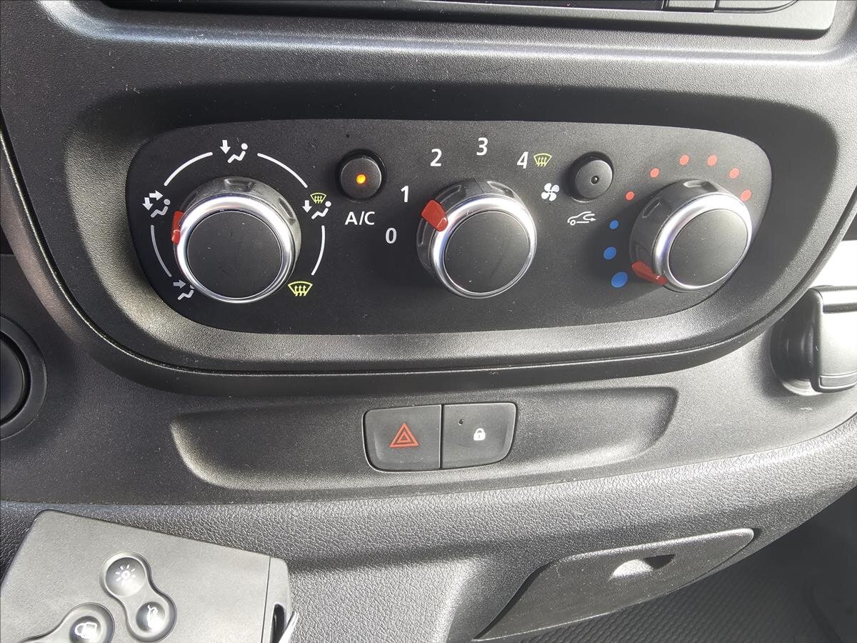 Renault Trafic Skříň 2,0 l 88 kw