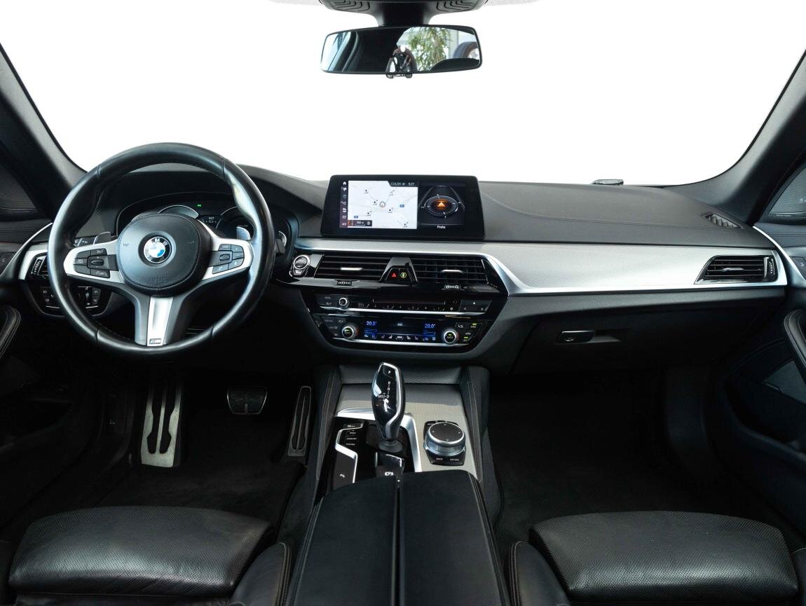 BMW Řada 5 Sedan 3,0 l 195 kw