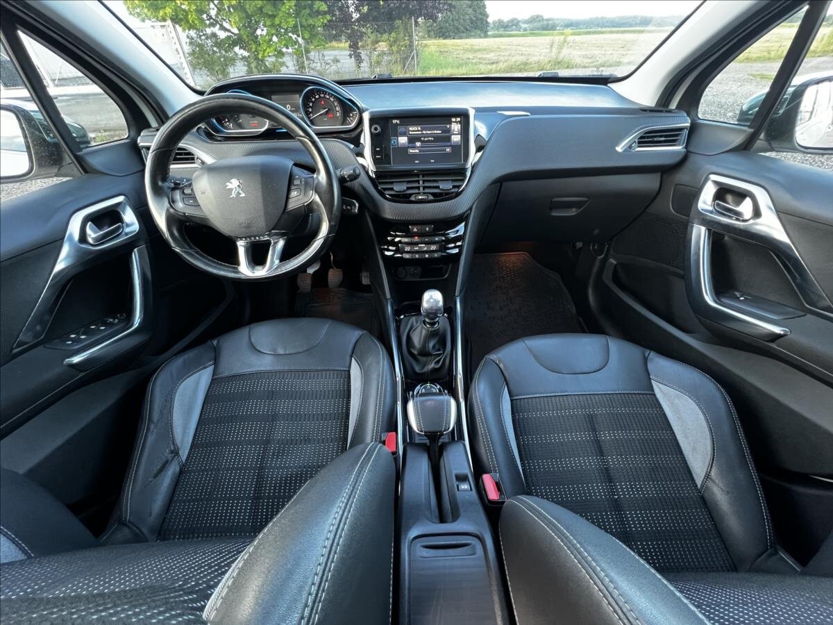 Peugeot 2008 SUV / Terénní 1,6 l 84 kw