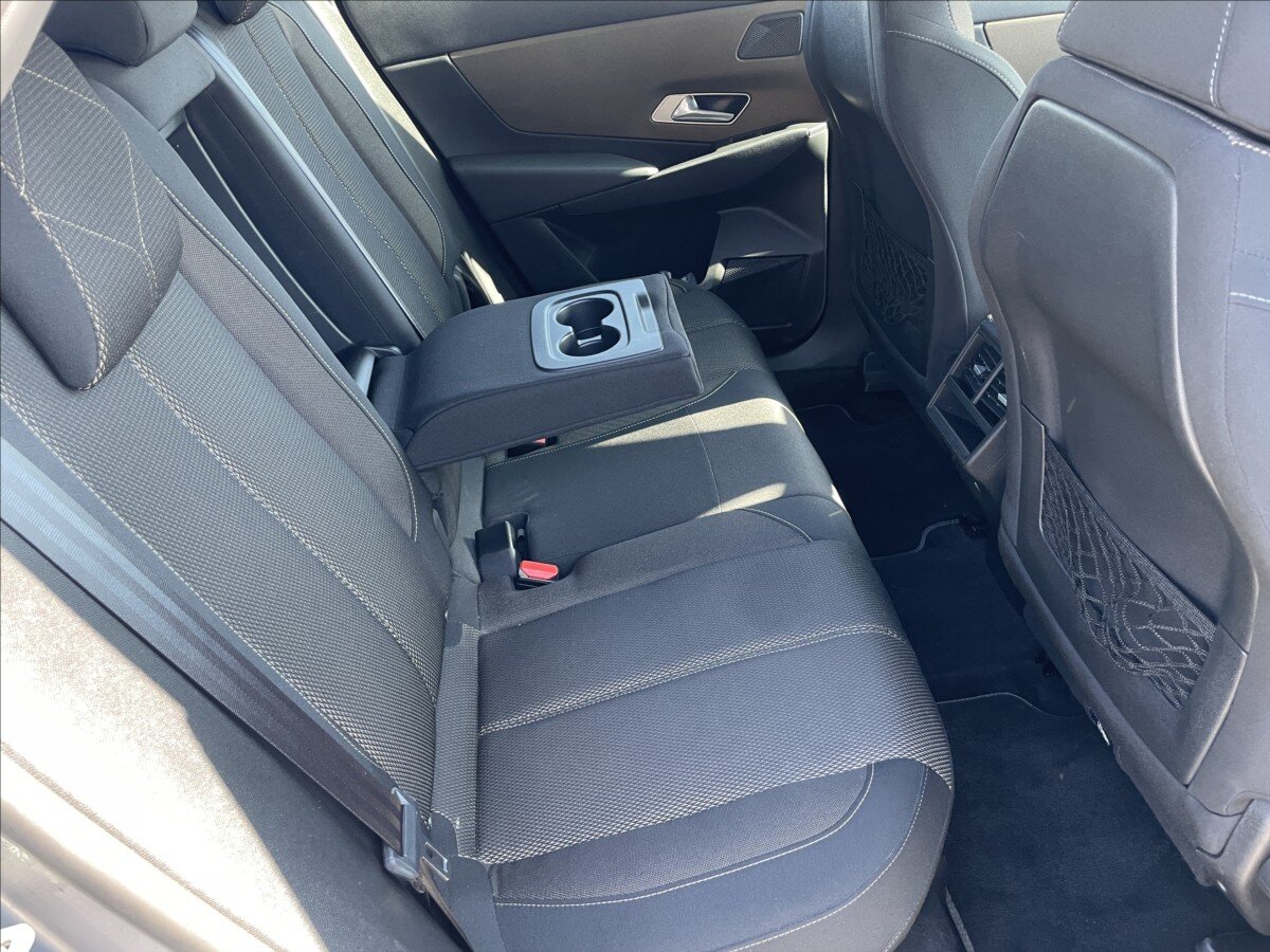 DS Automobiles DS7 Crossback Kombi 2,0 l 130 kw