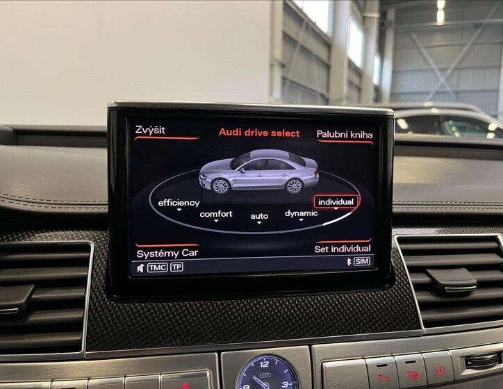 Audi S8 Sedan / Limuzína 4,0 l 445 kw
