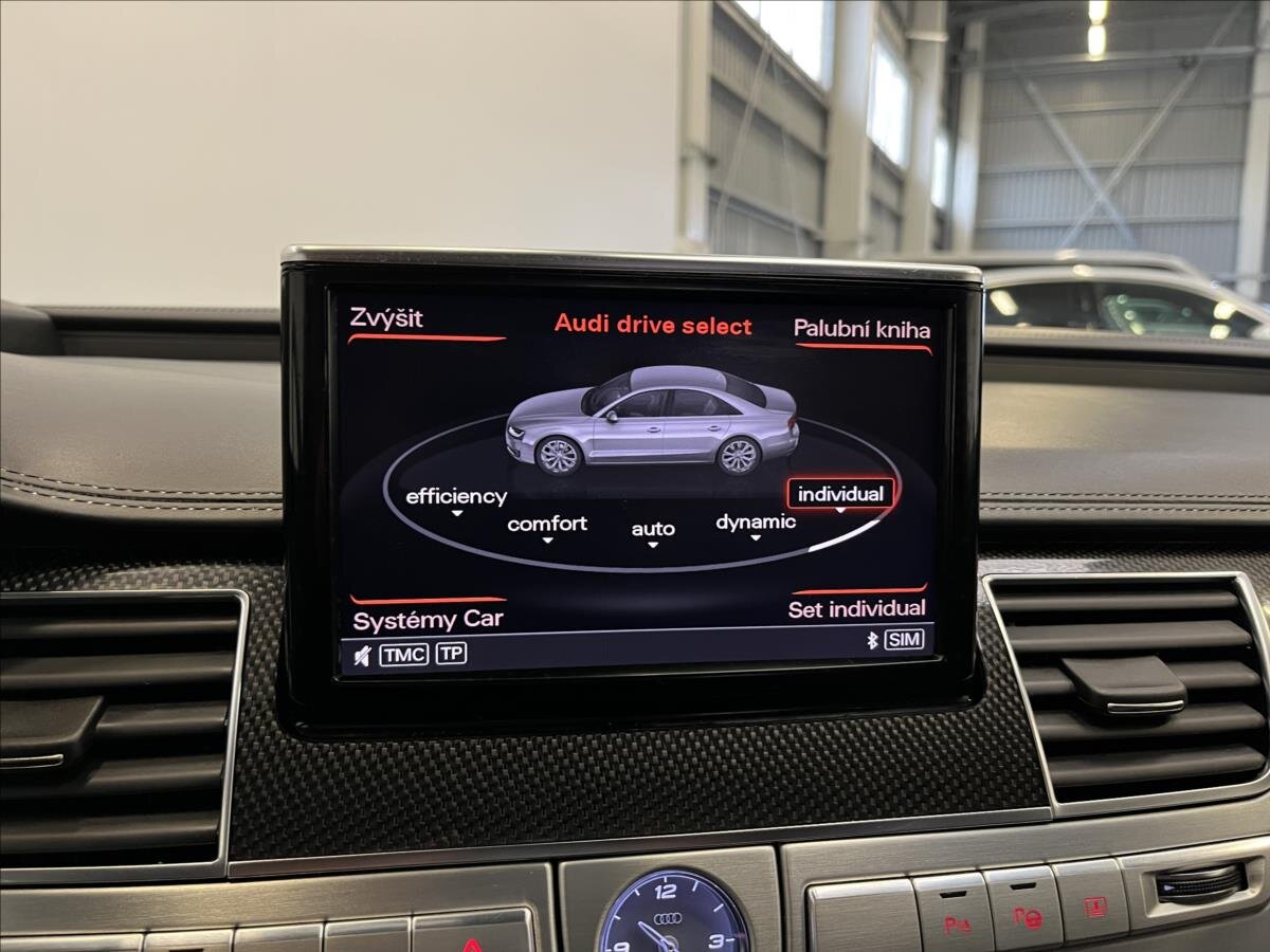 Audi S8 Sedan / Limuzína 4,0 l 445 kw