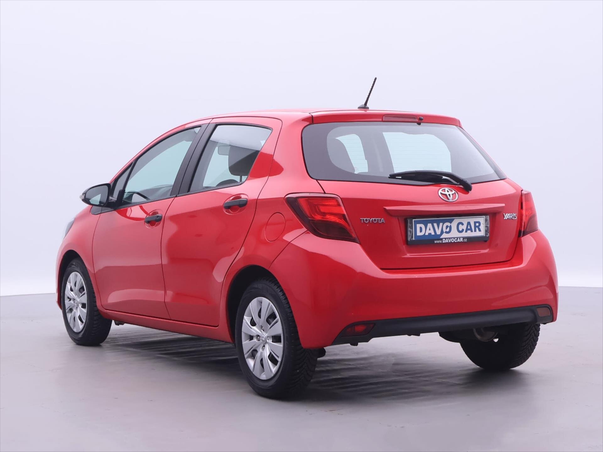 Toyota Yaris Hatchback 998,0 51 kw