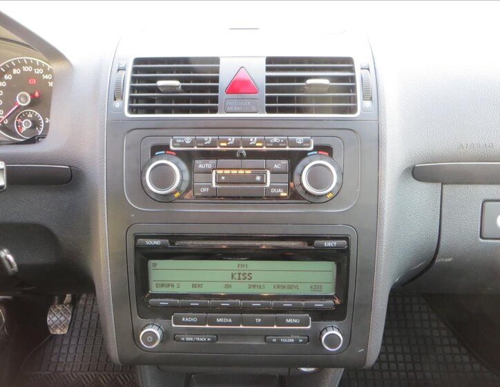 Volkswagen Touran 14