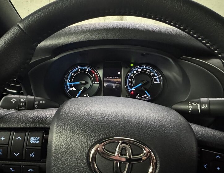 Toyota Hilux Pick-up 2,8 l 150 kw