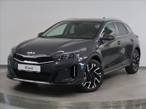 KIA XCeed CUV / Crossover 1,5 l 103 kw
