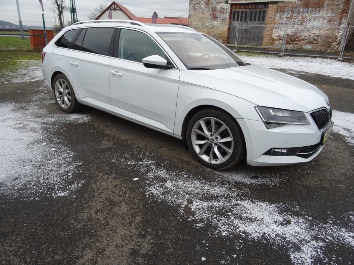 Škoda Superb