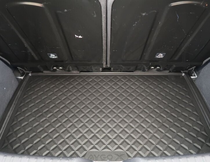 Toyota Aygo Hatchback 998,0 53 kw