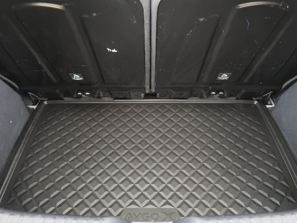 Toyota Aygo Hatchback 998,0 53 kw