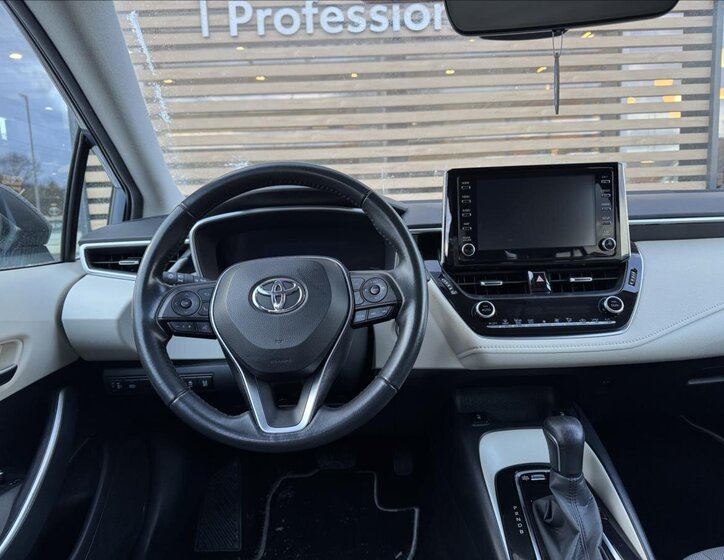 Toyota Corolla Sedan / Limuzína 1,8 l 72 kw