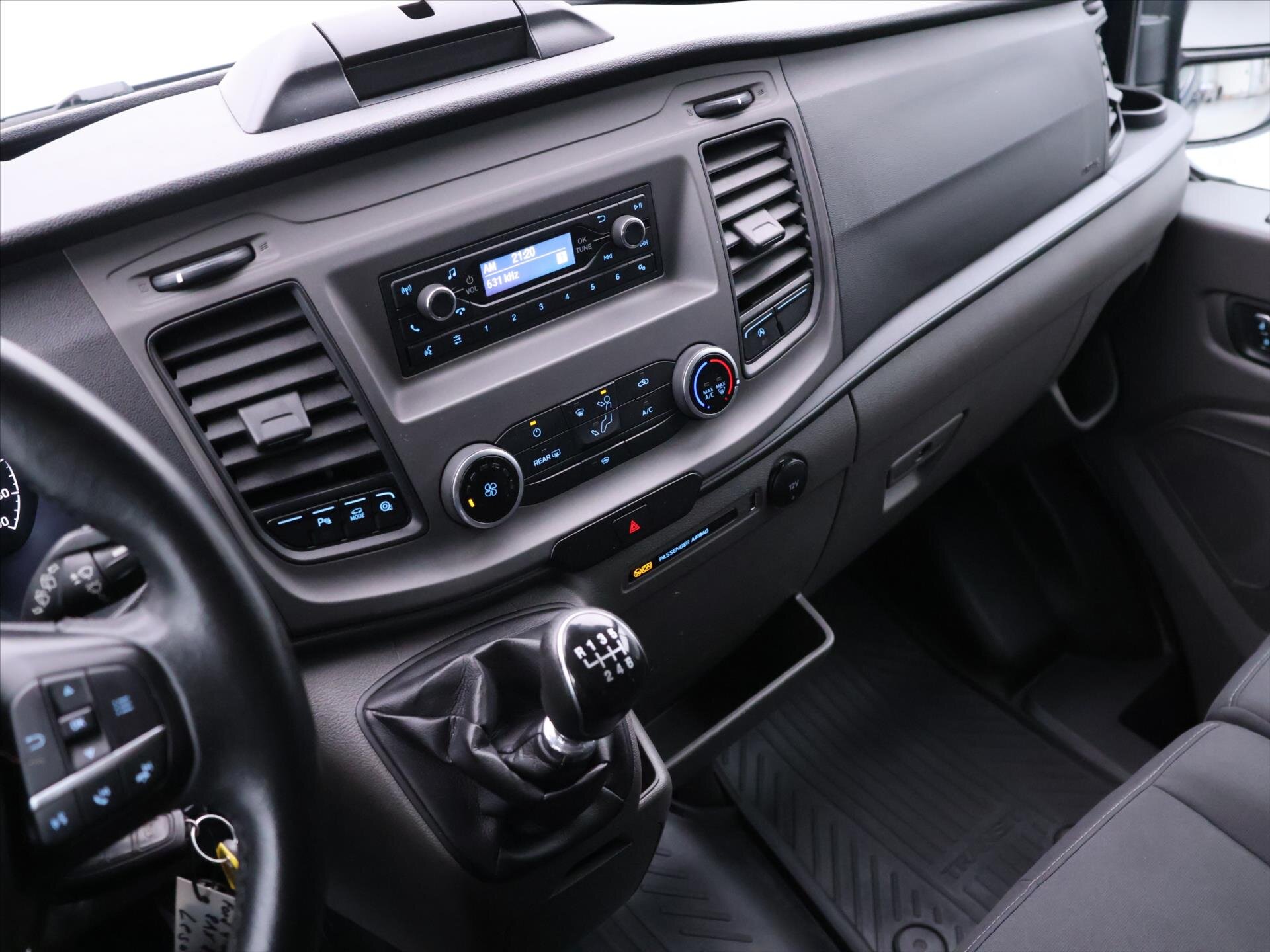 Ford Transit Kombi 2,0 l 96 kw