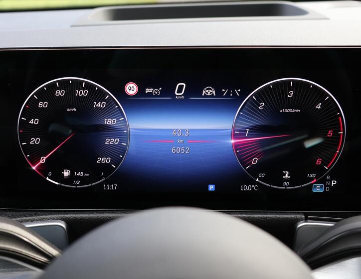 Mercedes-Benz GLB 25