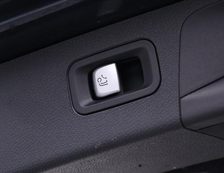 Mercedes-Benz Třídy E 10