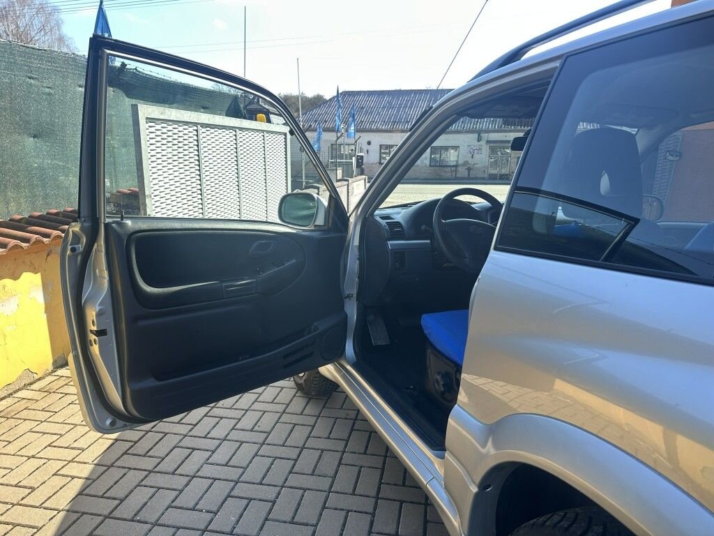 Suzuki Grand Vitara SUV / Terénní 2,0 l 94 kw
